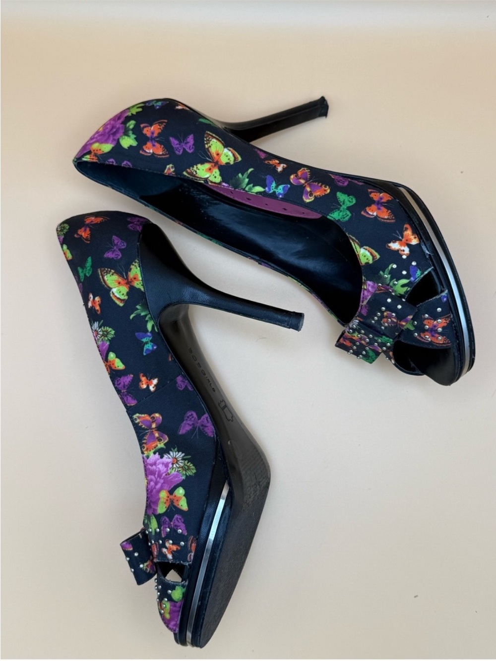 Vintage Y2K BCBGirls Butterfly Print Peep-Toe Heels with Bow